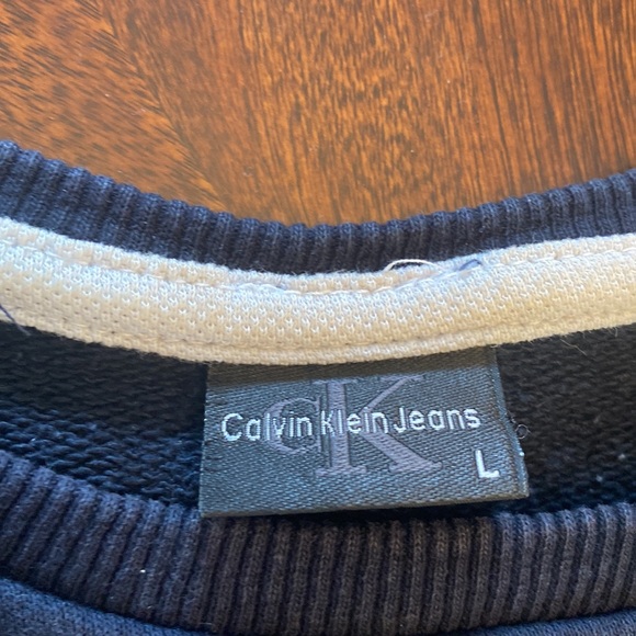 Calvin Klein Sweatshirt - Picture 5 of 7